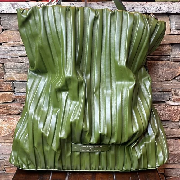 Karl Lagerfeld x Amber Valletta Cactus Vegan Leather Shoulder Bag 🌵 - Picture 3 of 16